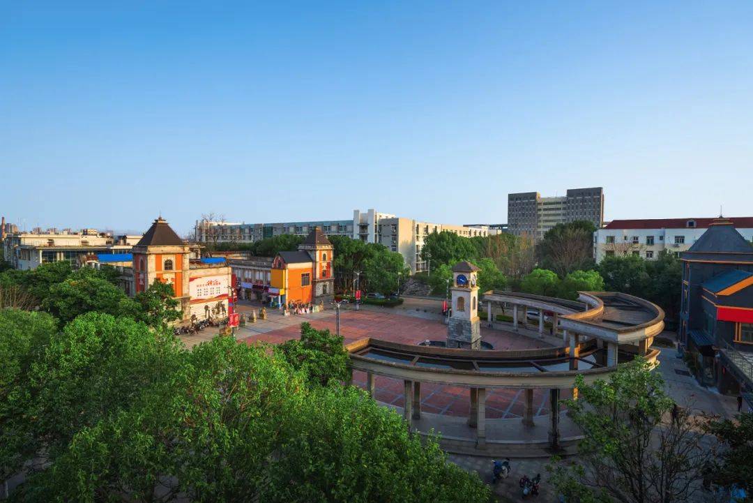 江西唯一上榜高校！毕业生薪资全省第一，这所顶级“双非”大学实力不输211？