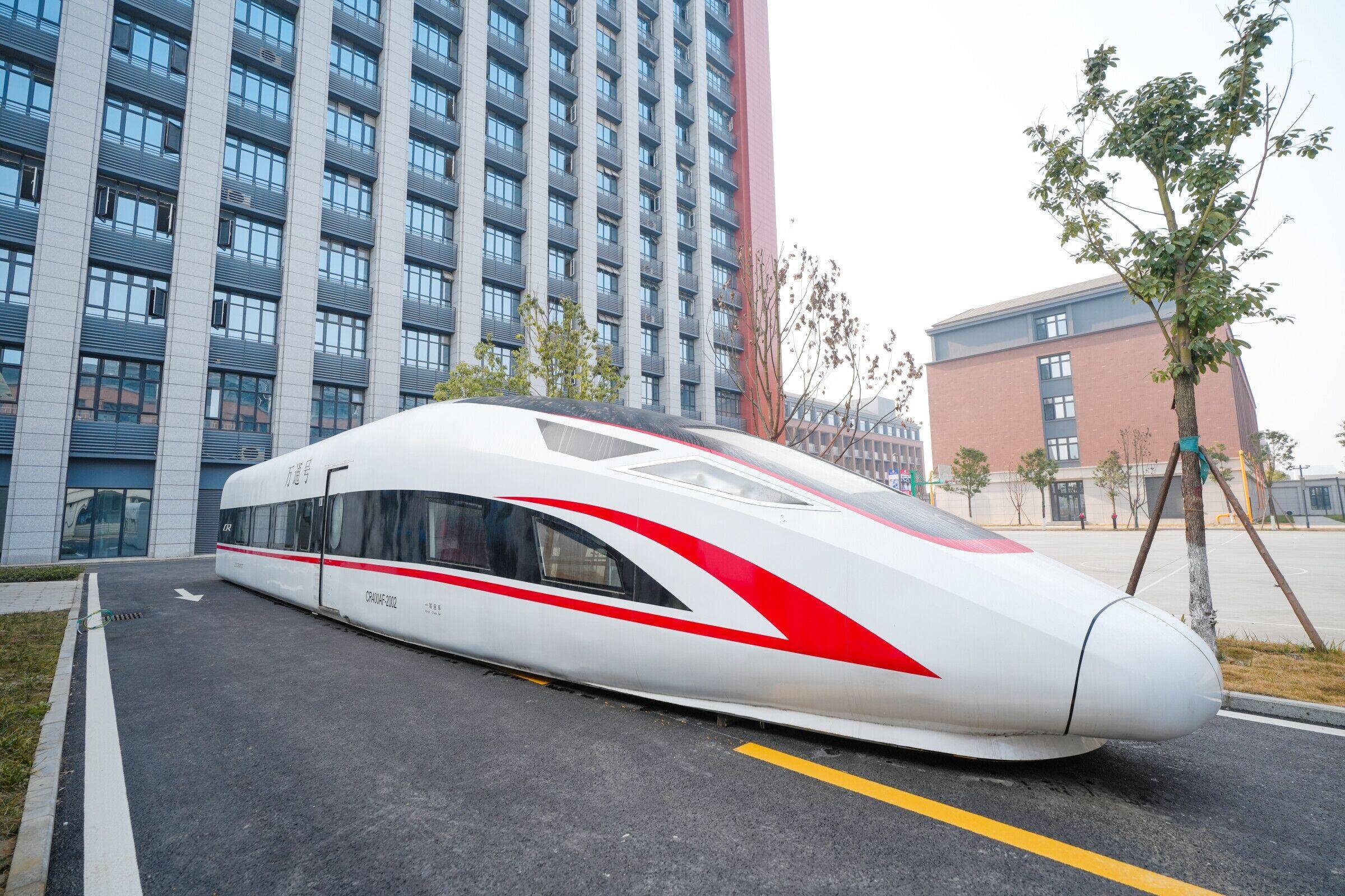 初中毕业上职校,选什么专业未来有前途