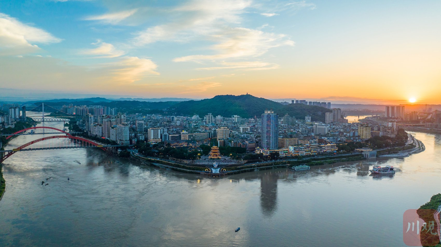 长江首城是座什么城?宜宾市市长用“五个城”“四个海”来介绍