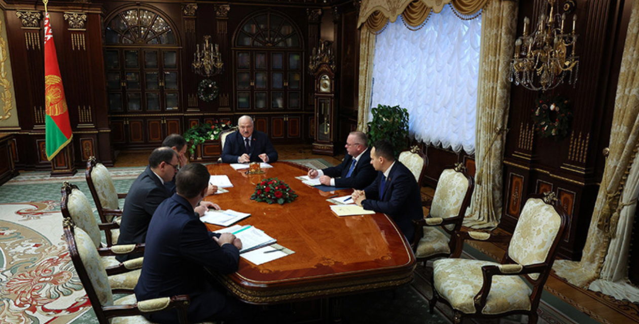 外媒:卢卡申科称将在年底前与普京举行会晤,并将访问中国