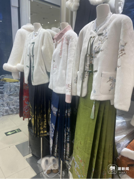 “新春战袍”又卖爆了?