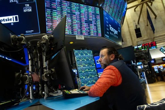 连买三次!巴菲特,又加仓了