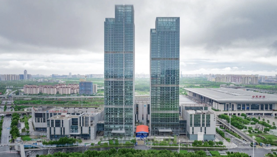 合肥绿地中央广场GX360盛大启幕,打造创新型商业标杆,搭建新能源汽车出口平台