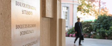 国际清算银行首次公开警告:特朗普发起的多种经济计划存在不确定性