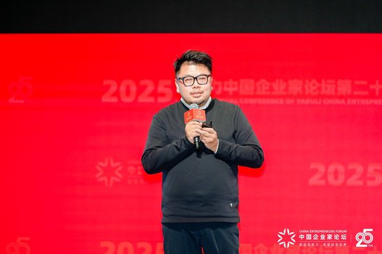 强脑科技韩璧丞:Deepseek使中国年轻人更自信