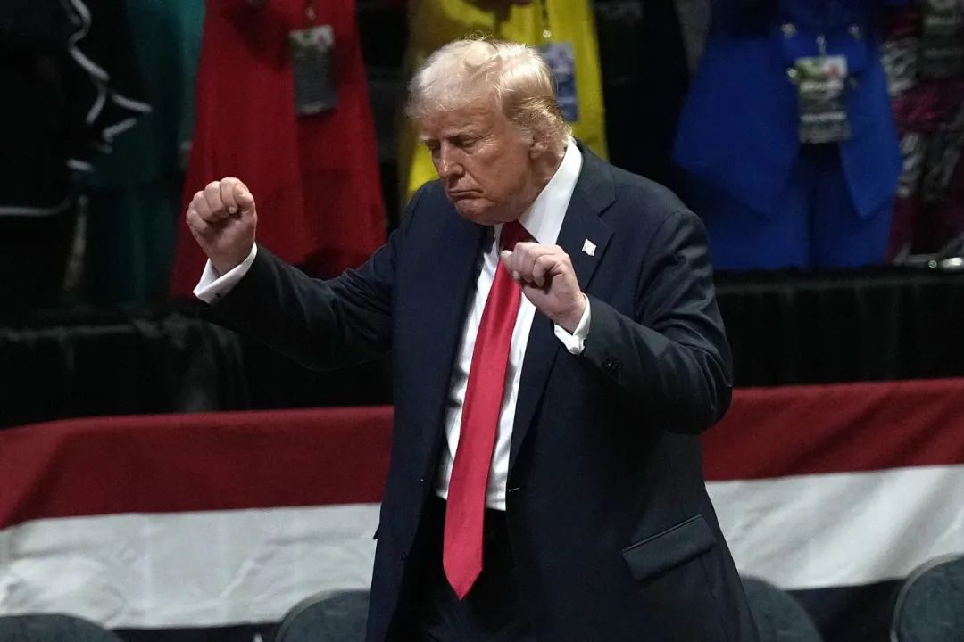 特朗普“开炮”:欧盟占美国便宜,其成立就是为了“整美国”!将向欧盟征25%关税 就算欧盟报复也不可能成功