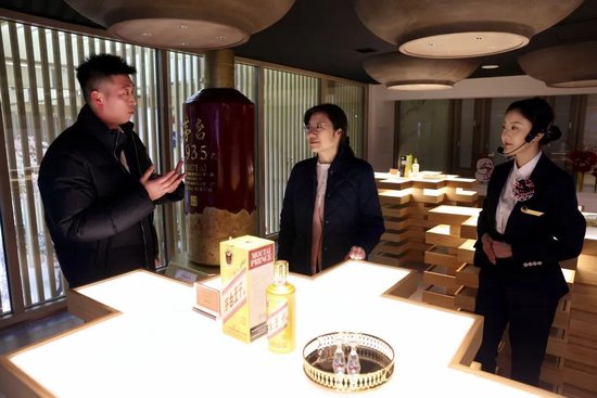 茅台召开部分省区茅台酒市场座谈会,聚焦信心、转型、触达三个关键词