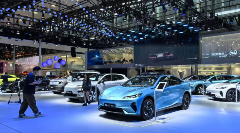 折磨车企的“销量周榜”或将终结!中汽协倡议:从“数据竞赛”转向“服务、价值竞争”