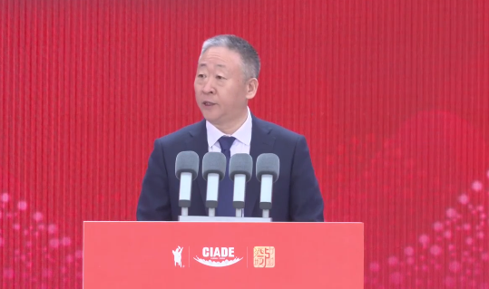 中国酒业协会理事长宋书玉：没有美酒之约解决不了的事情，不行再来喝一场