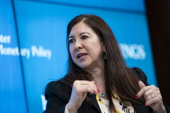 美联储理事Kugler：通胀是比经济放缓更为紧迫的问题