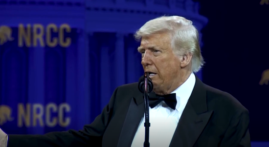 特朗普曾威胁台积电：不赴美建厂就征100％关税