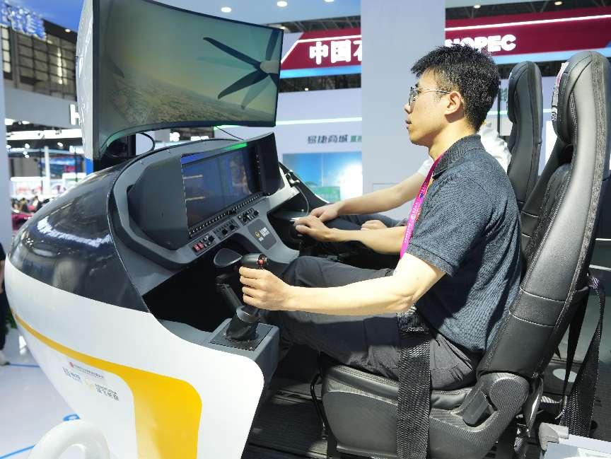 2025消博会探“新”：服务消费展现更大潜能