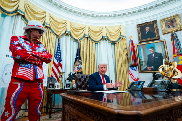 特朗普的“权力美学”:把白宫变成“金宫”?