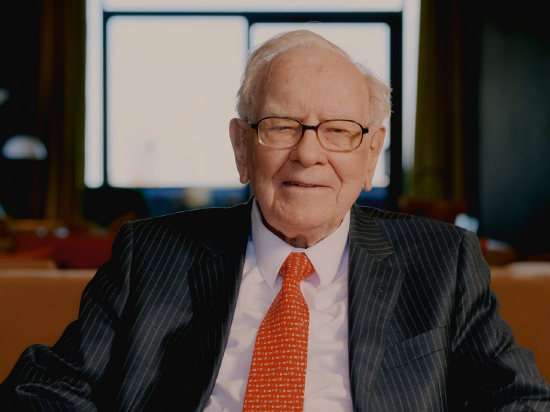 巴菲特向坦言最终因年迈卸任CEO:90岁左右才真正开始感到衰老