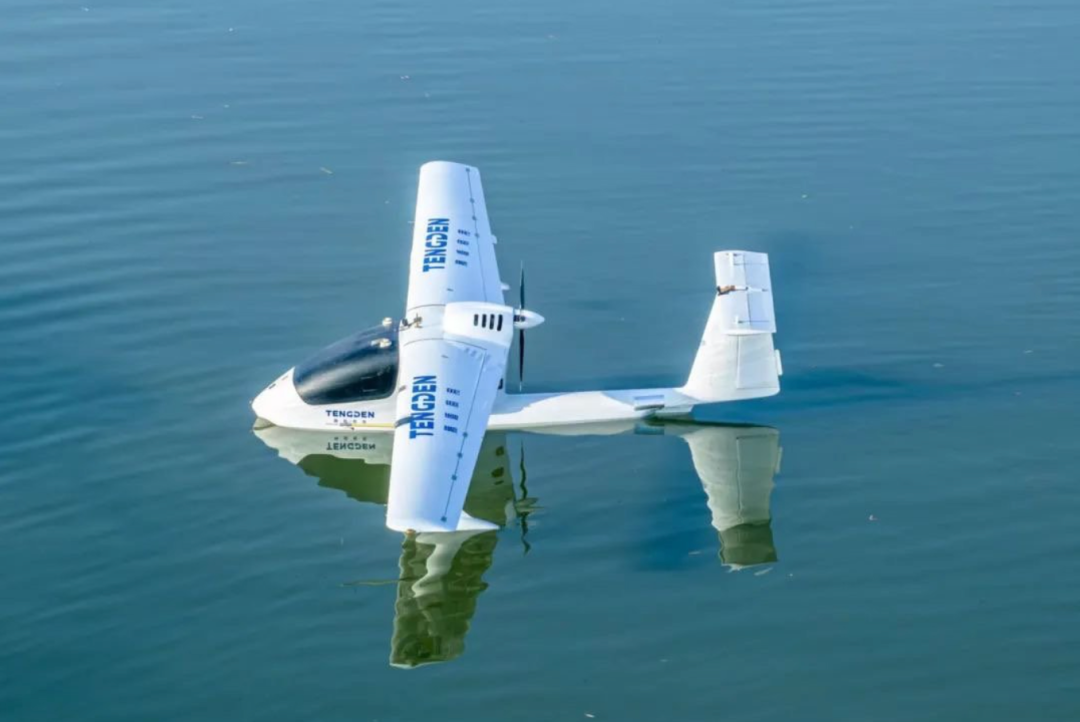 2025世界智能产业博览会举行,川企集中展示智能制造