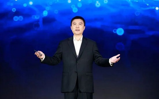 华为20年老将，正式掌舵13倍大牛股