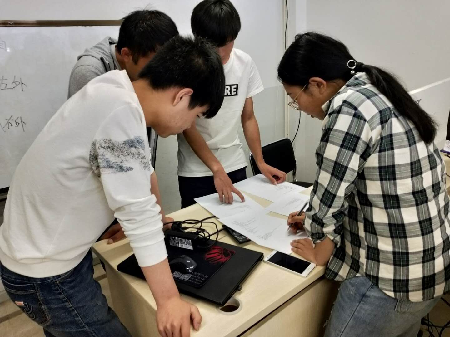 毕业后大家做什么工作的的简单介绍 毕业后大家做什么工作的的简单介绍