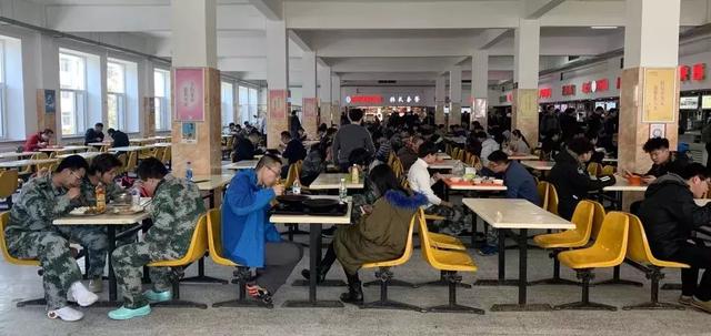 毕业后大学食堂做什么工作比较好