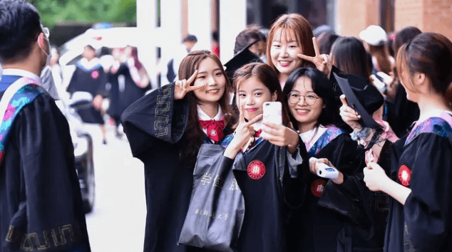 小孩大学毕业后怎么发展工作