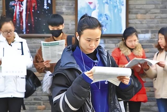 小孩大学毕业后怎么发展工作