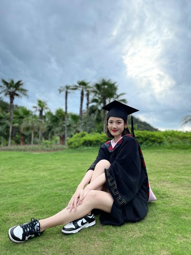 女大学生毕业后当兵的要求 女大学生毕业后当兵的要求