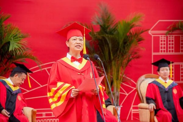 大学毕业后多久可以升师长职位 大学毕业后多久可以升师长职位