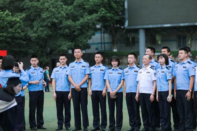 警察学校毕业后能当上警察吗