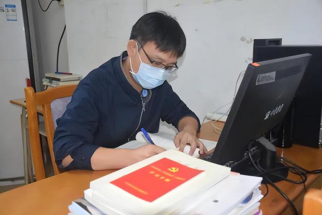 博士毕业后回家做什么工作好一点