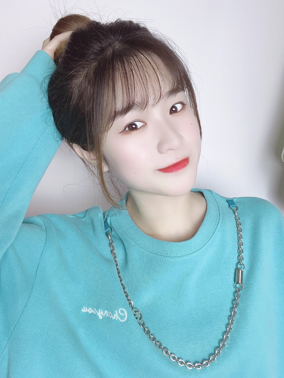 大学生毕业宅在家多年