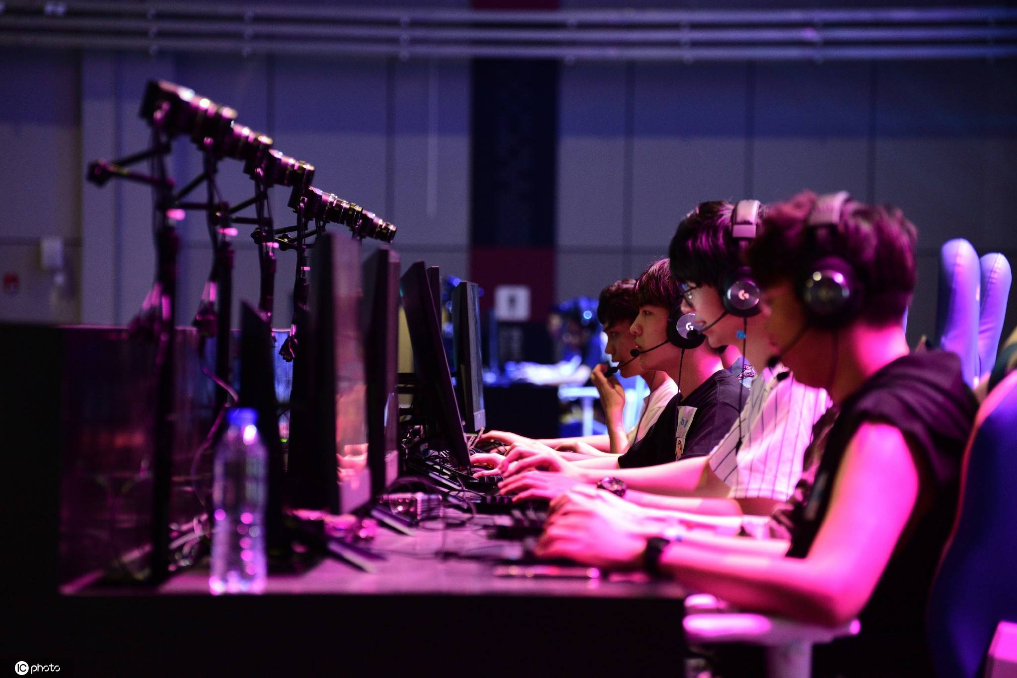 从事电子竞技行业学什么专业 从事电子竞技行业学什么专业