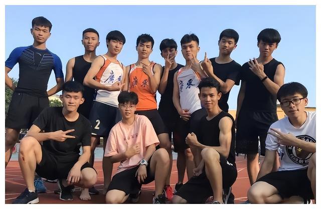 体育生大学毕业后可以做什么