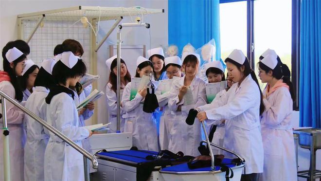 护理专业以后可以从事什么工作 护理专业以后可以从事什么工作